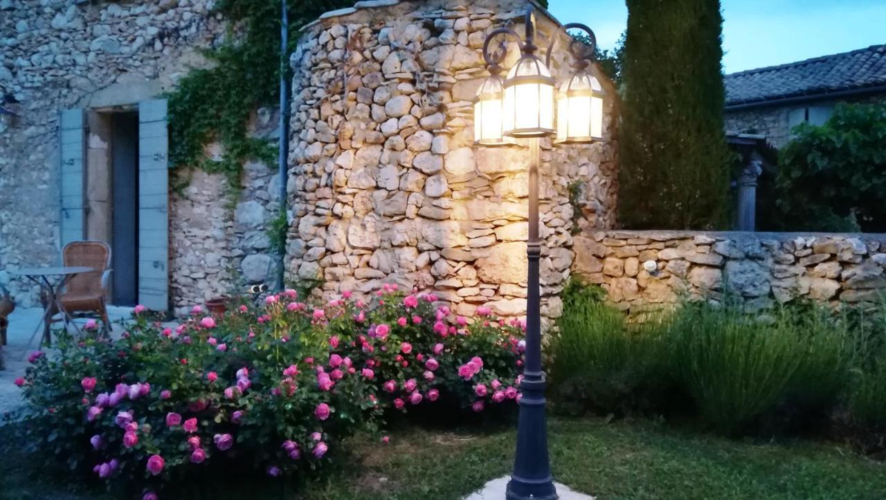 Mas Du Moutet Bed and Breakfast La Capelle-et-Masmolene Buitenkant foto