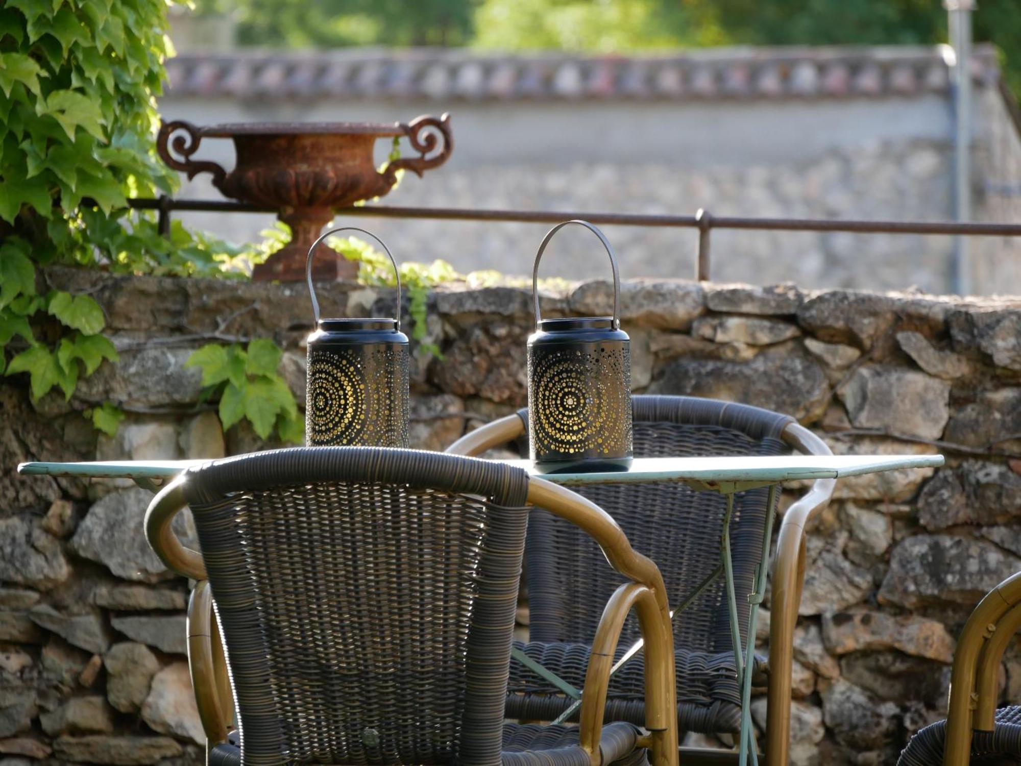 Mas Du Moutet Bed and Breakfast La Capelle-et-Masmolene Buitenkant foto