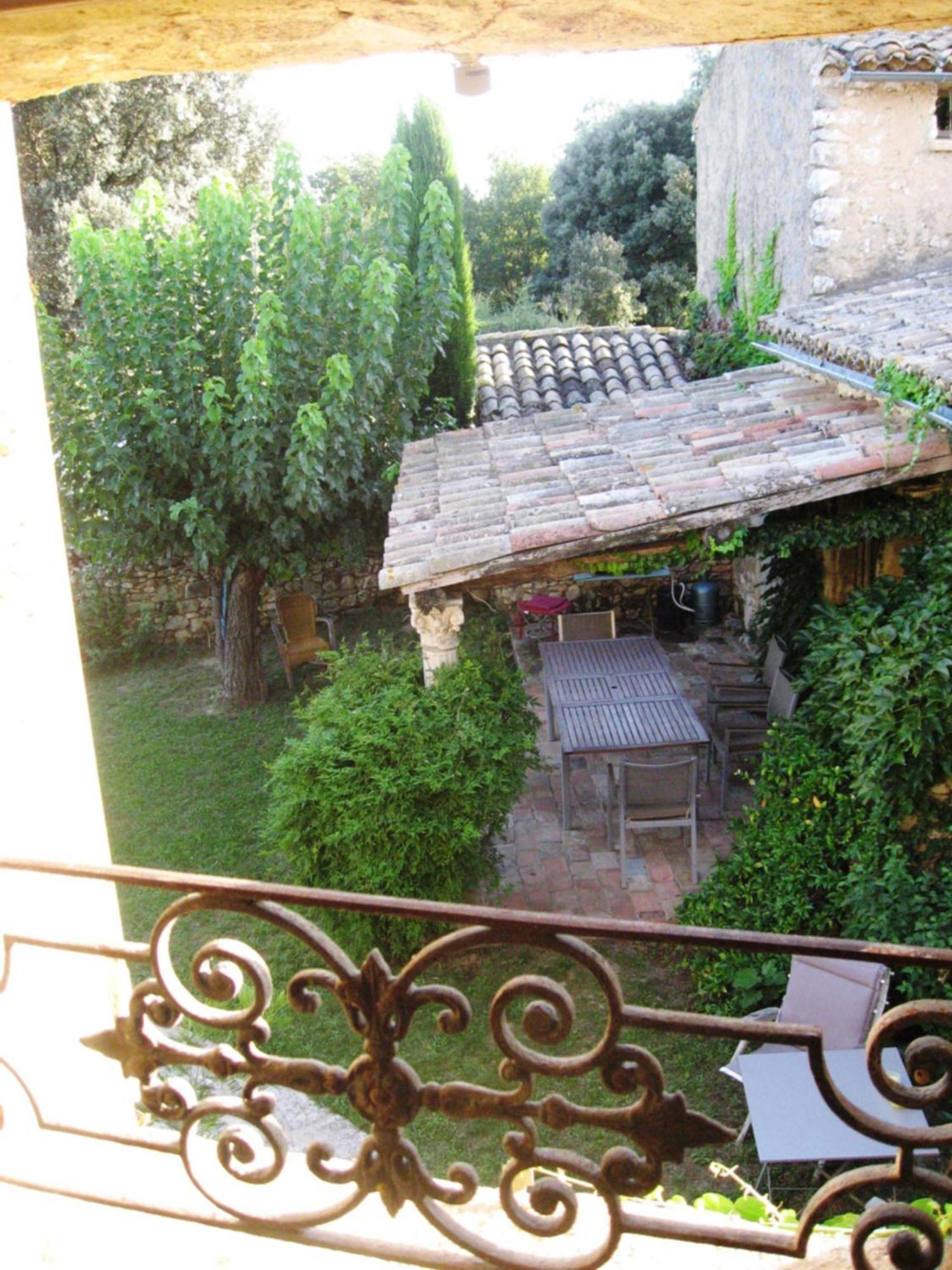 Mas Du Moutet Bed and Breakfast La Capelle-et-Masmolene Buitenkant foto