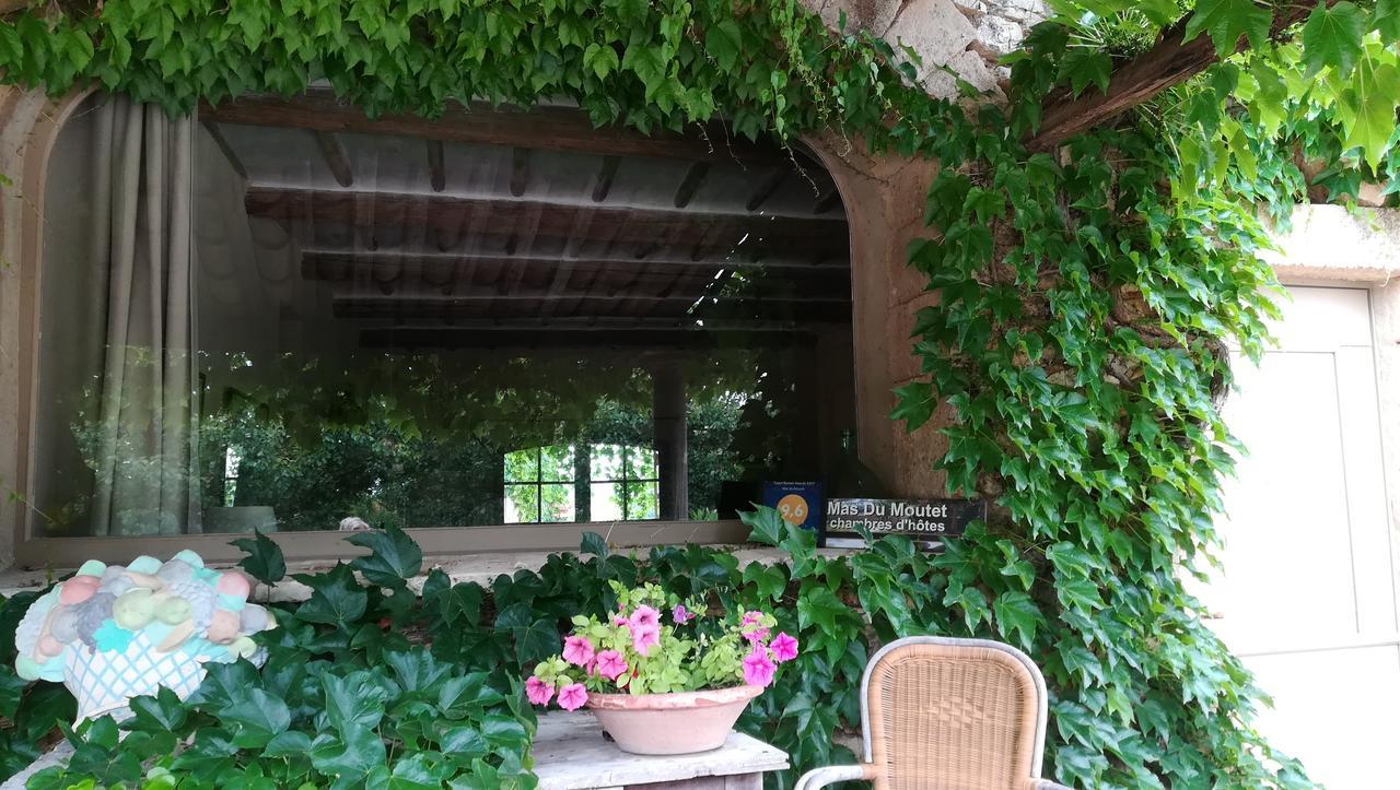Mas Du Moutet Bed and Breakfast La Capelle-et-Masmolene Buitenkant foto