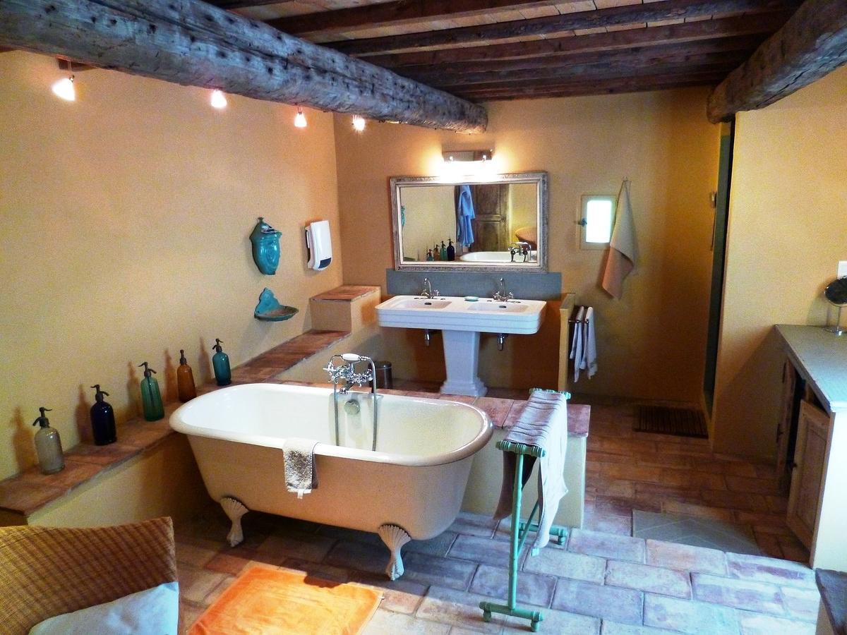 Mas Du Moutet Bed and Breakfast La Capelle-et-Masmolene Buitenkant foto